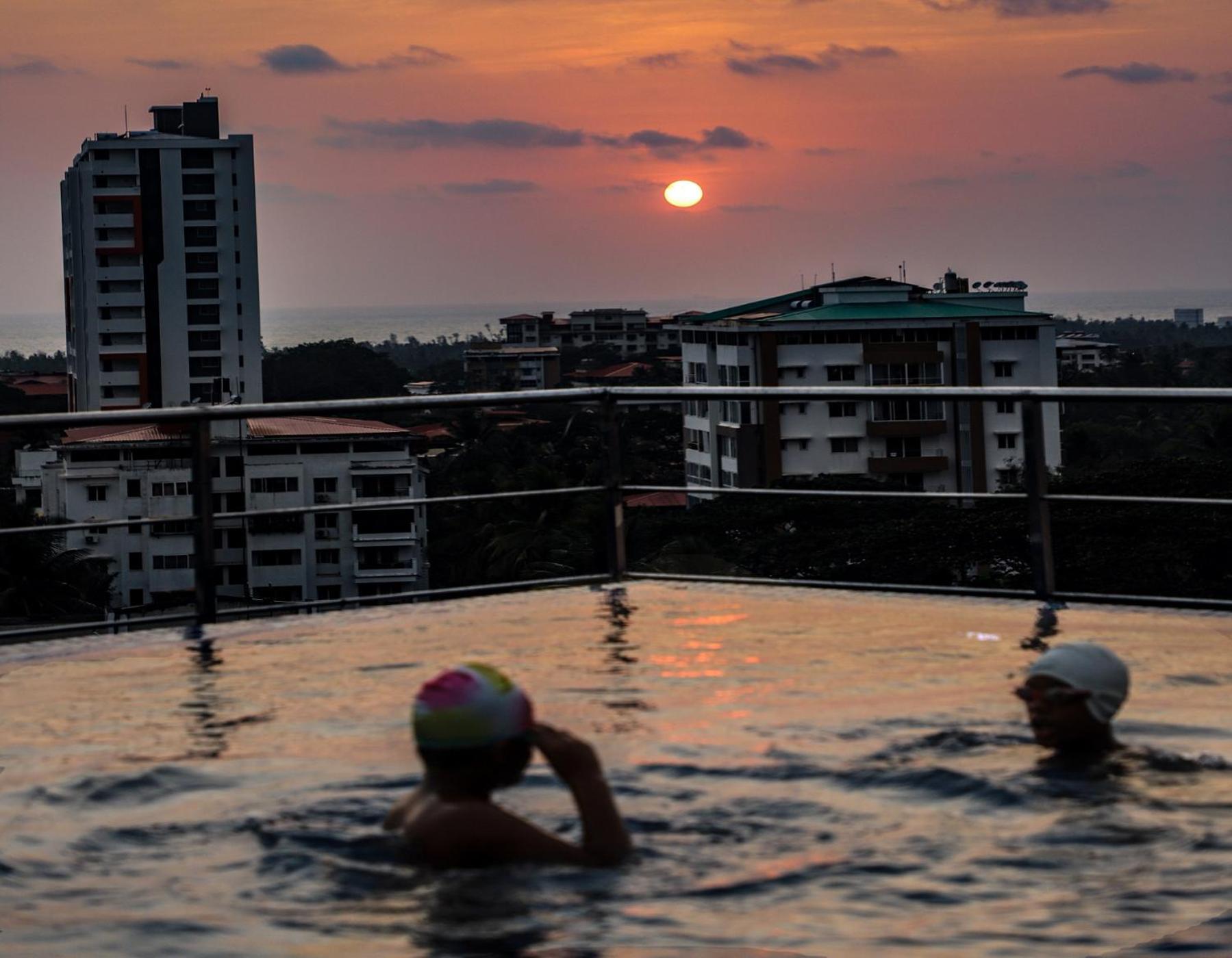 Hotel The Sea View, Mangalore Extérieur photo