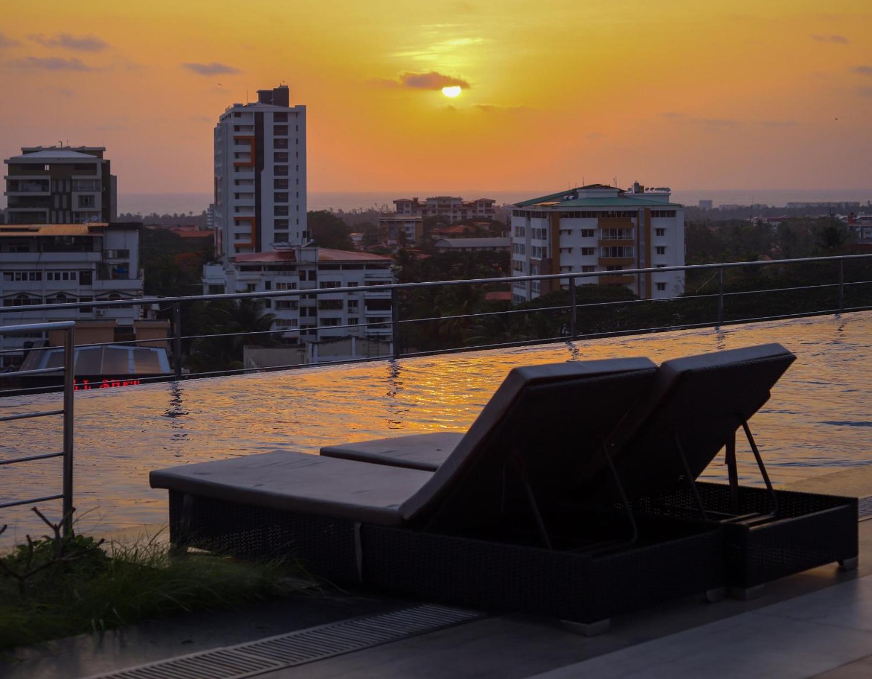 Hotel The Sea View, Mangalore Extérieur photo
